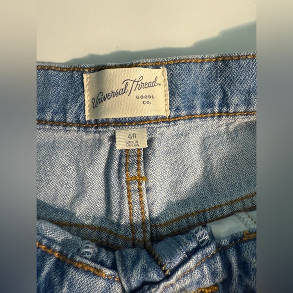Universal Thread Light Blue Jean Shorts - Picture 2 of 3